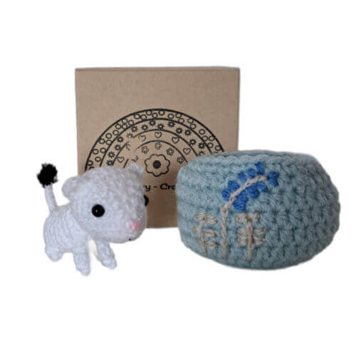 Ermine crochet art figure with gift box and embroidered nest
